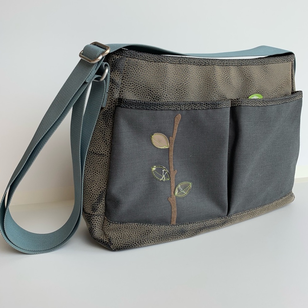 Haiku Crossbody messenger bag